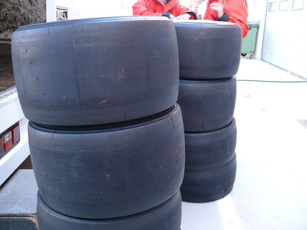 Slick Tires F1